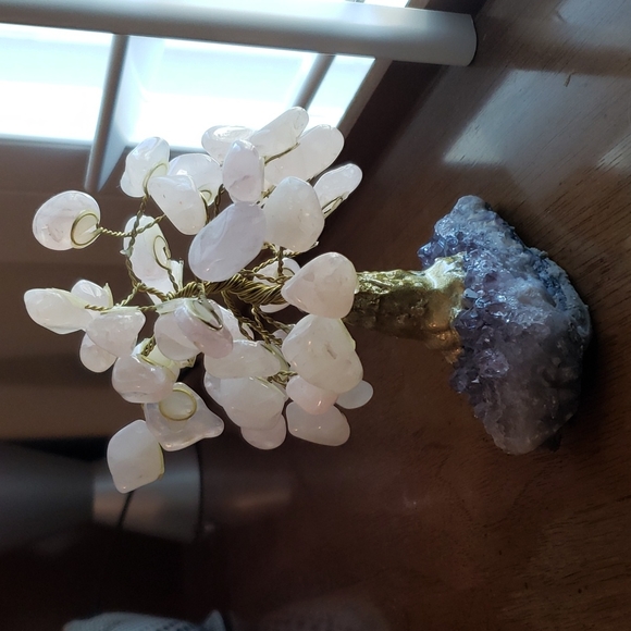 Rose quartz amethyst gemstone tree - Picture 1 of 5